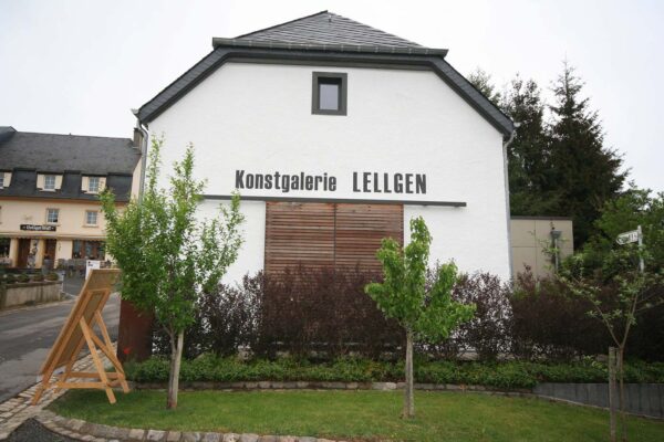 Fassade Beschriftung | Veiner Weissert SàRL - Hosingen by Gil Roger ( VW ) Clervaux - Diekirch - Ettelbrück - Wiltz - Wincrange - Troisvierges - Weiswampach